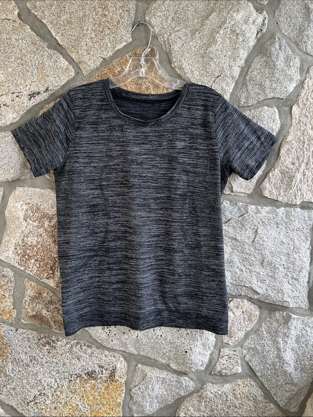 lululemon athletica Women's Black Heather Short-Sleeve Tee - Picture 2 of 5